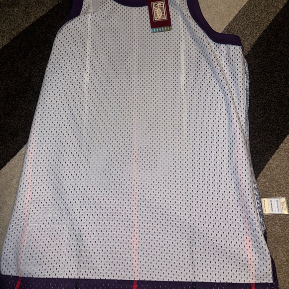 Toronto Raptors Mitchell and Ness Vince Carter jersey (M) - Picture 6 of 7